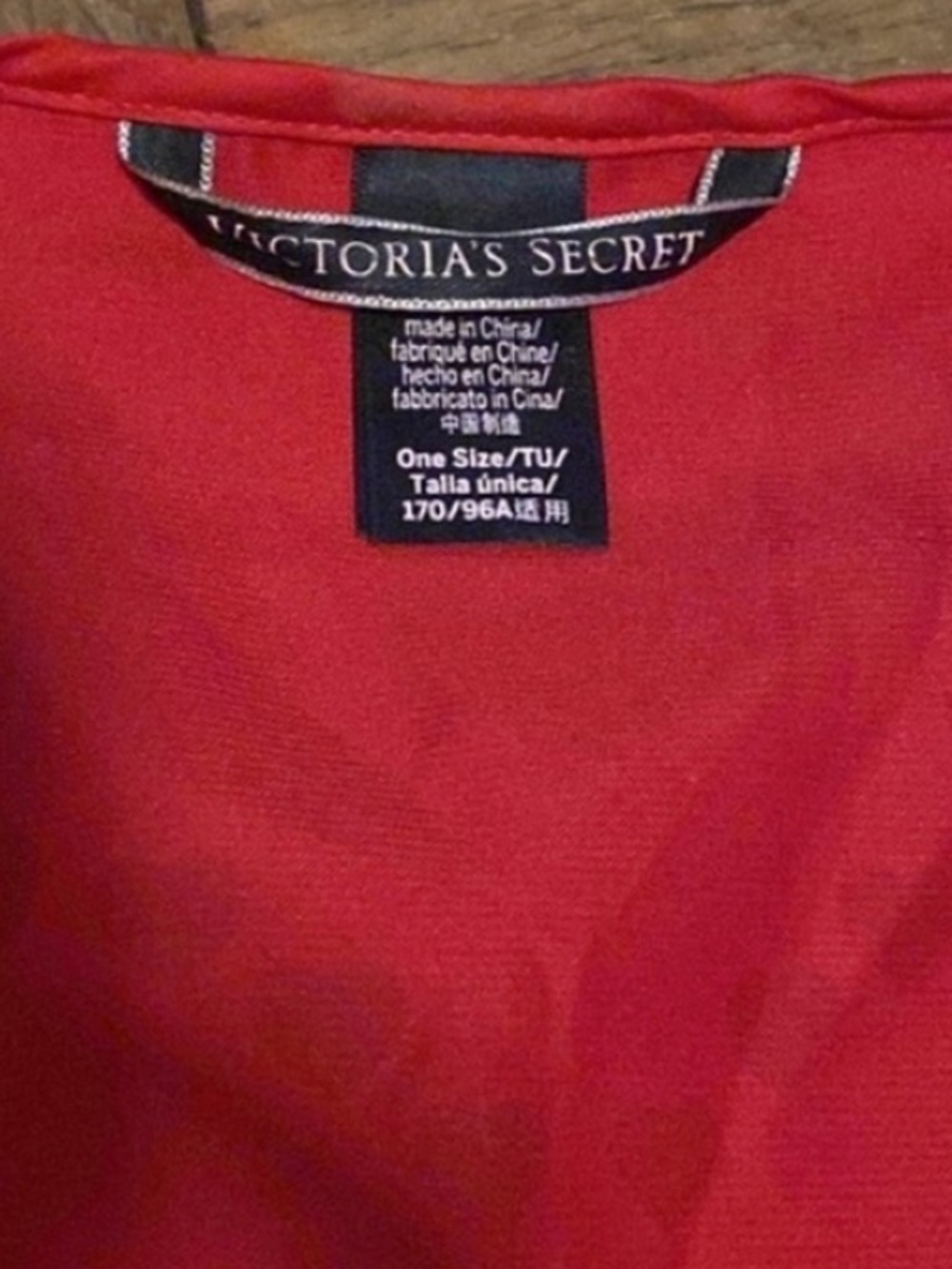 Red Victorias Secret Robe Red Victoria Secret Robe - Picture 4 of 5